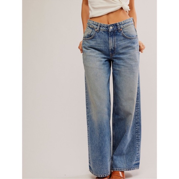 We the free Waterfall Baggy Jeans size 24 - Picture 5 of 16